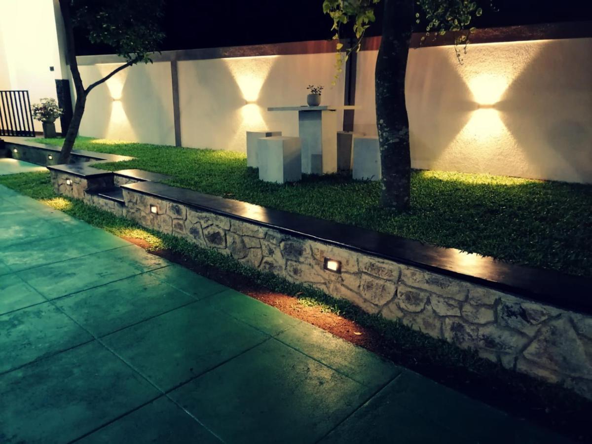 Ceylonima Home Stay Anuradhapura Exterior photo