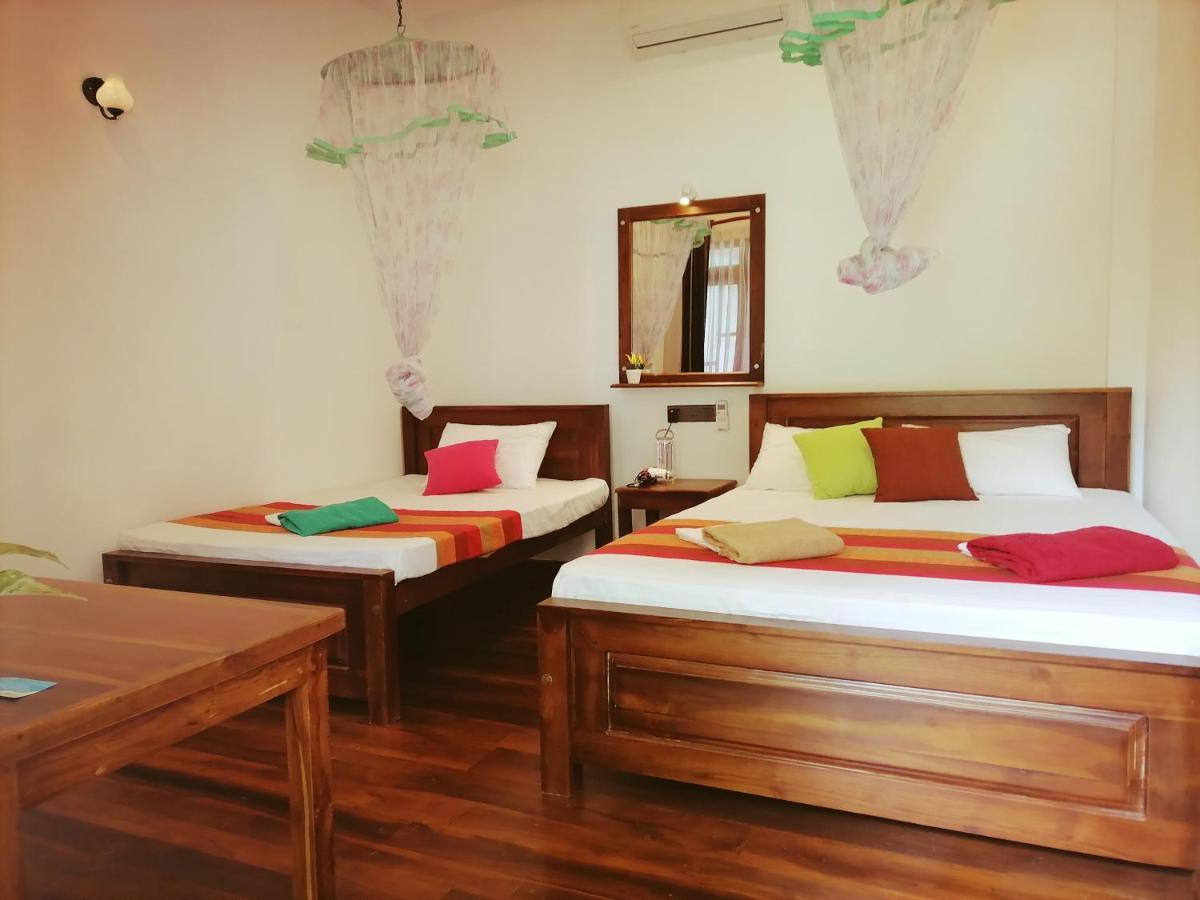 Ceylonima Home Stay Anuradhapura Exterior photo