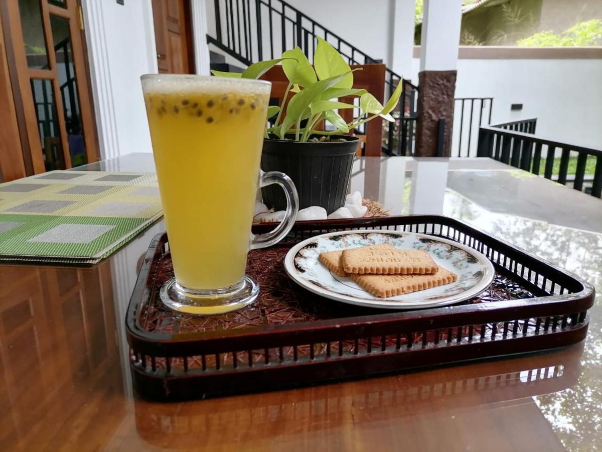 Ceylonima Home Stay Anuradhapura Exterior photo