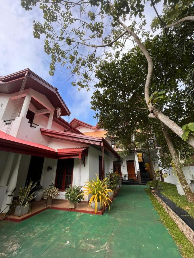 Ceylonima Home Stay Anuradhapura Exterior photo