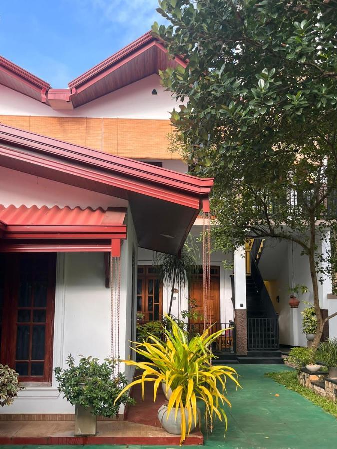Ceylonima Home Stay Anuradhapura Exterior photo
